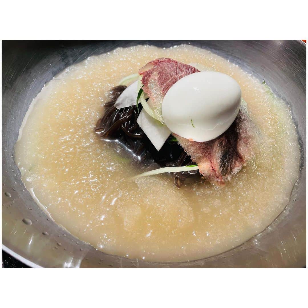 有明ゆなさんのインスタグラム写真 - (有明ゆなInstagram)「この冷麺のインパクトと 味が忘れられず… 恋しいです。」9月28日 13時39分 - ariake_yuna