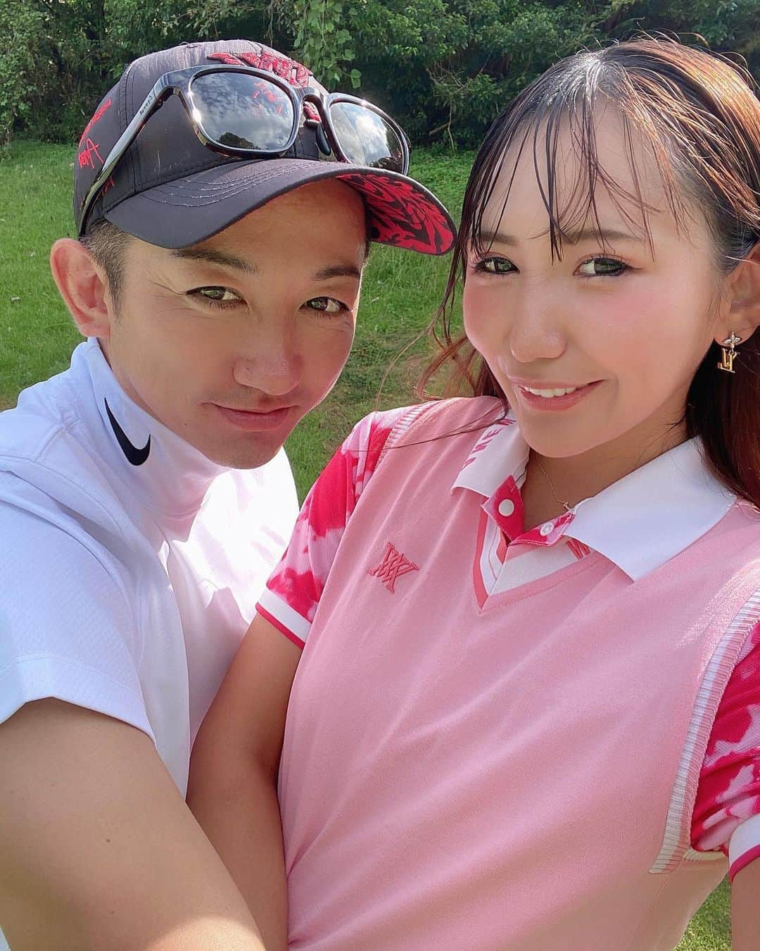 MIKIさんのインスタグラム写真 - (MIKIInstagram)「チャリティーコンペに参加🩷 このメンバーで😆⛳️ 約250人中賞にハマらず😭 面白かった😂‼️✨来月は千葉🥹 GENGEN @gengen_ch  のバースデーコンペ 参加しますよ‼️🎂😘  #大阪韓国青年商工会チャリティー  #天野山カントリークラブ  #天野山  #かわいい #ゴルフ女子  #ゴルフ女子と繋がりたい #ゴルフ女子コーデ #ごるふ女子 #ゴルフウェア #ピンクコーデ #ゴルフうまくなりたい #ゴルフ好きな人と繋がりたい #anew #アニューゴルフ #anewgolf #golfstagram」9月28日 14時26分 - mktyy_golf