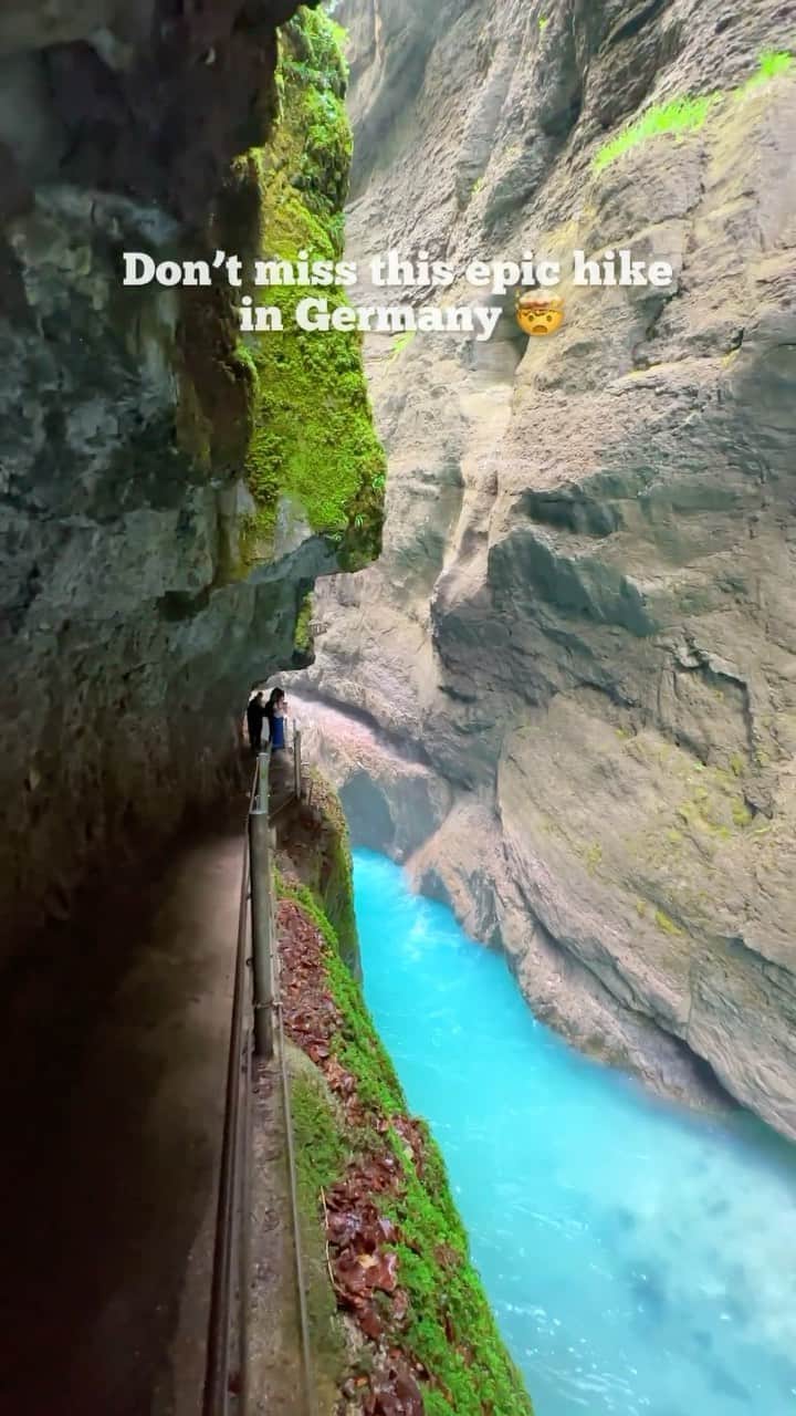 Wonderful Placesのインスタグラム：「Epic hike in Germany with @travelwithtalia 😍😍 Tag who you’d hike with!!! . 📹 ✨@travelwiththalia✨ 📍Partnach Gore, Bavaria - Germany 🇩🇪  #wonderful_places for a feature ♥️」