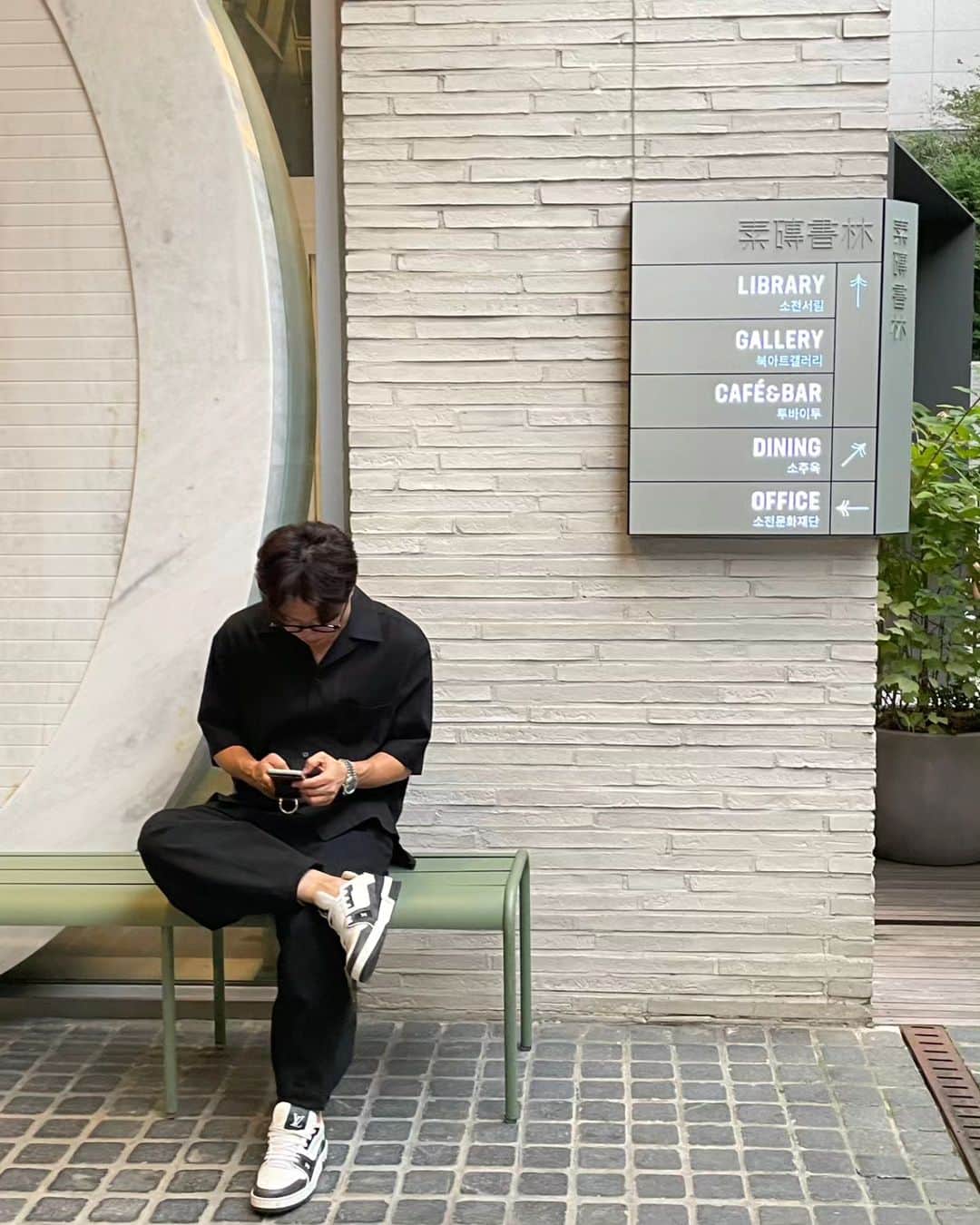パク・ソングァンさんのインスタグラム写真 - (パク・ソングァンInstagram)「## 즐거운 추석🥰  저 옷 평가 맘껏 해주세요ㅋㅋ」9月28日 14時56分 - parksungkwang_22