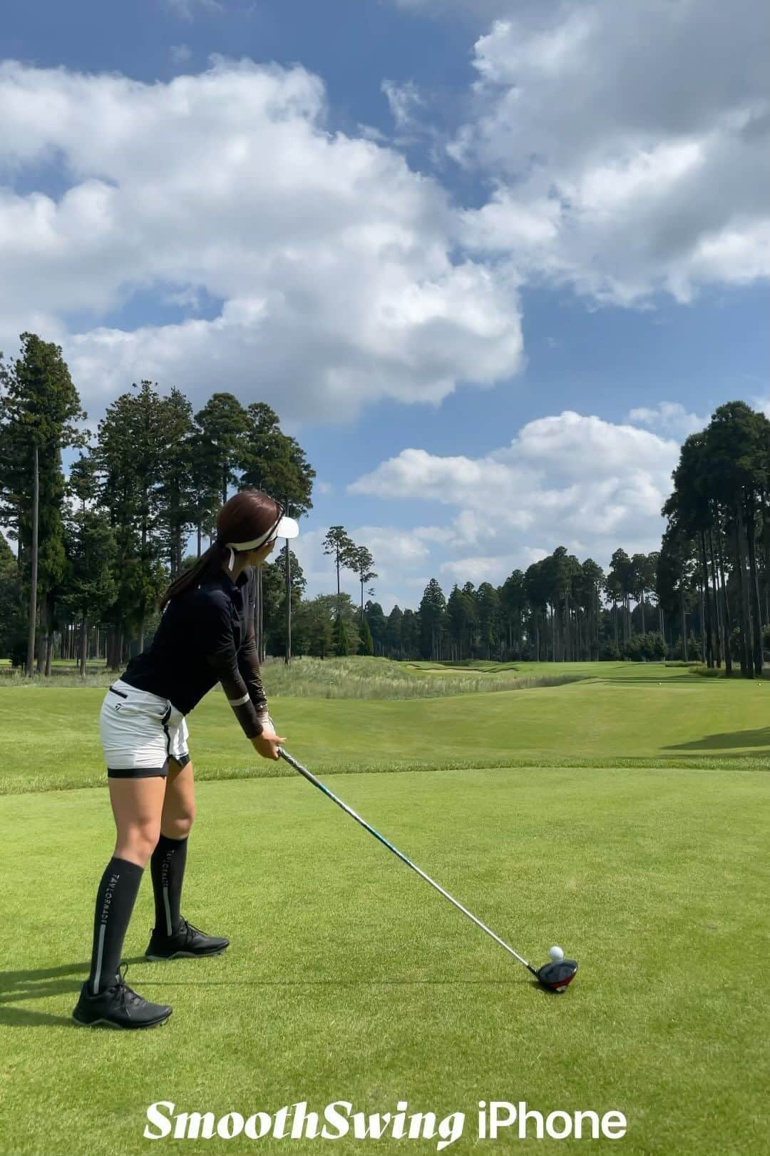 青木茉里奈のインスタグラム：「⛳️🍂 今日一番フィーリングの良かったティーショット。 ここまで気持ちよく振れたのは久しぶりで嬉しかった！ 今日も良い発見がありました✨ 日々成長です📙✍🏻 _ _ _ _ _ _ _ _ _ _ _ _ _ _ _ _ _ _ _ _ _ _ _ _ _ _ _ _ #taylormade #taylormadegolf #teamtaylormade #株式会社かしわ堂 #ustmamiya #iomic #eyevol #ecco」