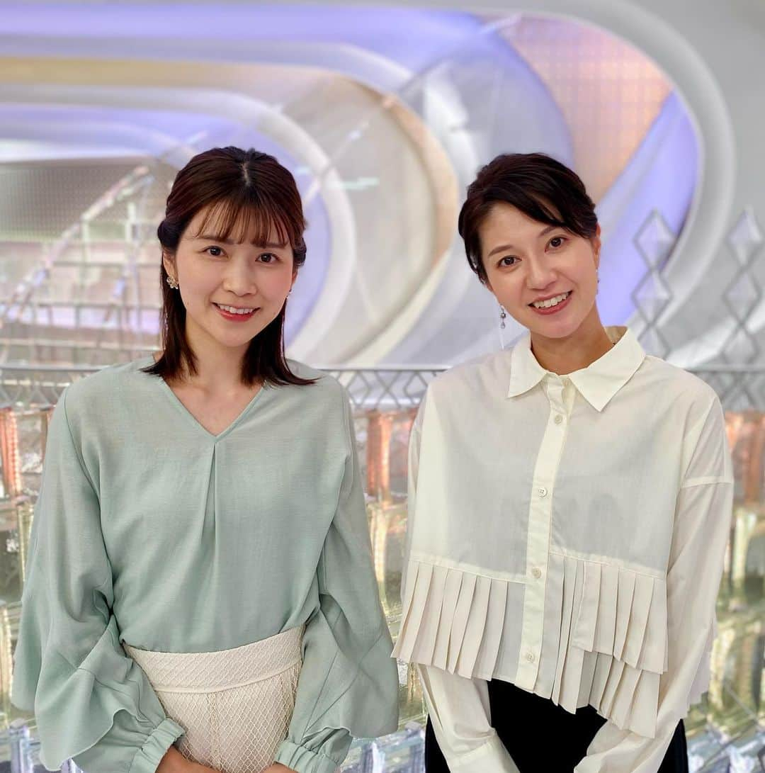 フジテレビ「プライムニュース イブニング」さんのインスタグラム写真 - (フジテレビ「プライムニュース イブニング」Instagram)「#イット ！ は 15時45分スタートです  ●#公務員 の #ビジネスクラス …是非 ●#脱毛サロン #破産 に利用者困惑 ●Snow Man #阿部亮平 #SDGs 生報告 ●驚きの値段続出！#不要品買い取り 高く売れた物 形見の壊れた腕時計＆父がもらったお酒に…  きょうとあすは竹内キャスターとお伝えします #榎並大二郎 @enami_daijiro   #木村拓也 @takuya.kimura0801  #立石修 #遠藤玲子 @reiko.endo_0429 #竹内友佳 @yuka.takeuchi_official   #柳澤秀夫   #ガチャピン @gachapin_official #竹俣紅 @benitakemata_official   #山本賢太 @yamamoto_kenta.yamaken #フジテレビ #アナウンサー 公式HP：https://www.fujitv.co.jp/livenews_it/ FNNプライムオンライン：https://www.fnn.jp/」9月28日 15時32分 - livenews_it