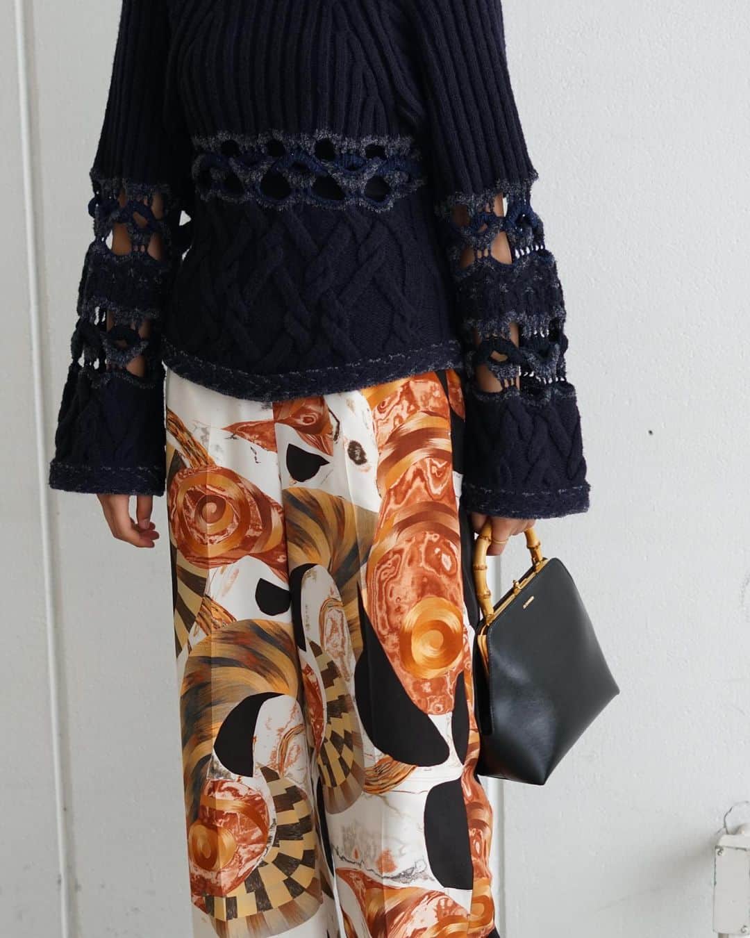 【ANN DE ARKさんのインスタグラム写真 - (【ANN DE ARKInstagram)「Mame Kurogouchi  Marble Print Trousers ￥57,200(tax in)  大胆に編まれた竹籠の造形や、編目が作り出す景色から着想を得て描かれた抽象的なグラフィックが魅力的なストレートパンツ。  ウエストをゴムにすることでリラックスムードも叶えてくれます！  ⁡ ⁡ ⁡ 詳しくはオフィシャルサイト【ARKnets】にて。 ■商品や通信販売に関しまして ご不明な点がございましたらお気軽にお問い合わせください。 ----------------------------------- オフィシャルサイトの在庫と店頭在庫は共有しております。 商品に関しましては、お気軽にコメントや店舗までお問い合わせください。 ⬇︎⬇︎⬇︎ @ann_de_ark  @arknets_official ⁡ #fashion #栃木 #宇都宮 #ショップ #セレクトショップ　#arknets #anndeark #mamekurogouchi #jilsander #maisonmargiela  ----------------------------------」9月28日 15時33分 - ann_de_ark