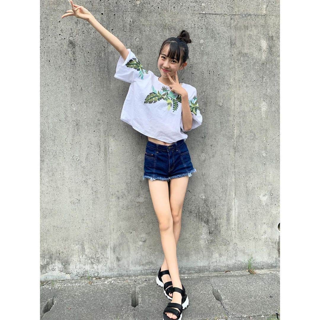 のインスタグラム：「Xには載せてた ちょっと前の写真 おだんごヘアに最近ハマってます💓 るか🍒  #japan #沖縄 #okinawa #sweetcherrypeppers   #scp  #モデル #colors沖縄 #アイドル #idol #美少女図鑑 #沖縄美少女図鑑 #おだんごヘア」