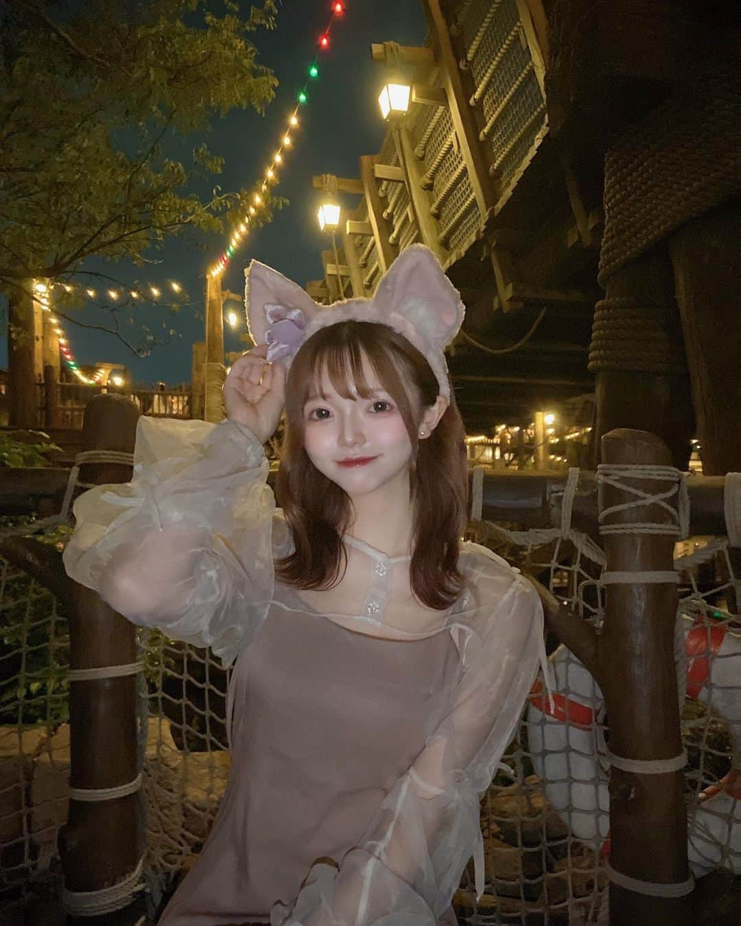 奥本陽菜さんのインスタグラム写真 - (奥本陽菜Instagram)「#disneysea  #disney  #ディズニーコーデ  #リーナベル  #リーナベルコーデ  行きすぎてるとか言わないで😛」9月28日 15時45分 - hinanohiroshima