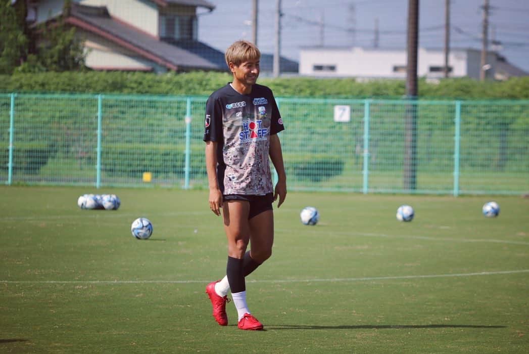田中順也さんのインスタグラム写真 - (田中順也Instagram)「リミテッドユニホームで練習  岐阜らしい岐阜にしかできないデザインでめちゃくちゃかっこいい😊これ着て全部勝とう！！　　  #歴史 #関ヶ原合戦 #岐阜」9月28日 15時52分 - junyatanaka18