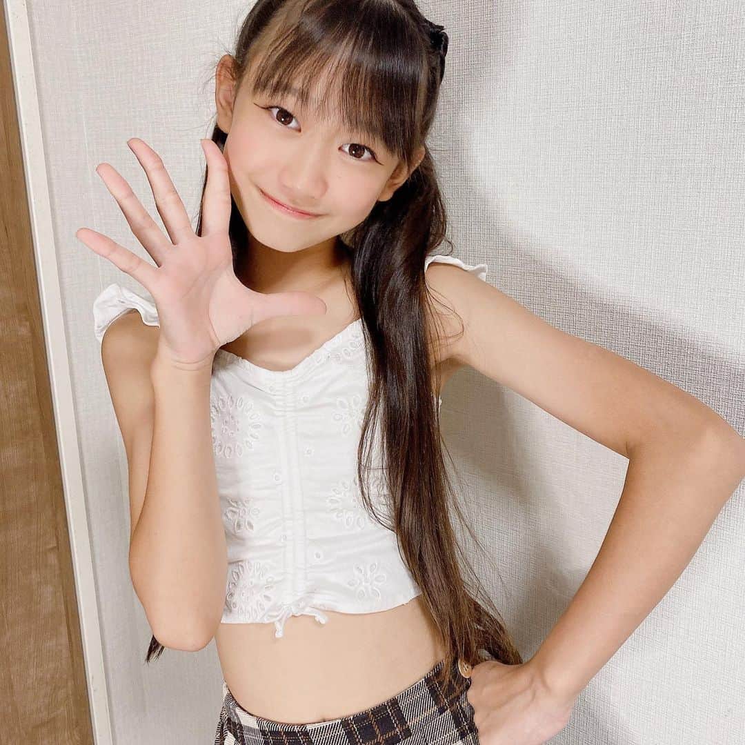 ジュニアアイドル  まりあ 藤林夢さんのインスタグラム写真 - (藤林夢Instagram)「💗藤林夢(Yume)💗 @yumemama.mini  ﾐｸﾁｬｲﾍﾞﾝﾄ→🌸なでしこプリンセス🌸参加中です🎥💞 9月28日(木)の配信は【20時〜21時】です💓✨  本選は10月8日(日)24時までです❤️‍🔥 💗夢💗は、毎日１時間の生配信をしています ...