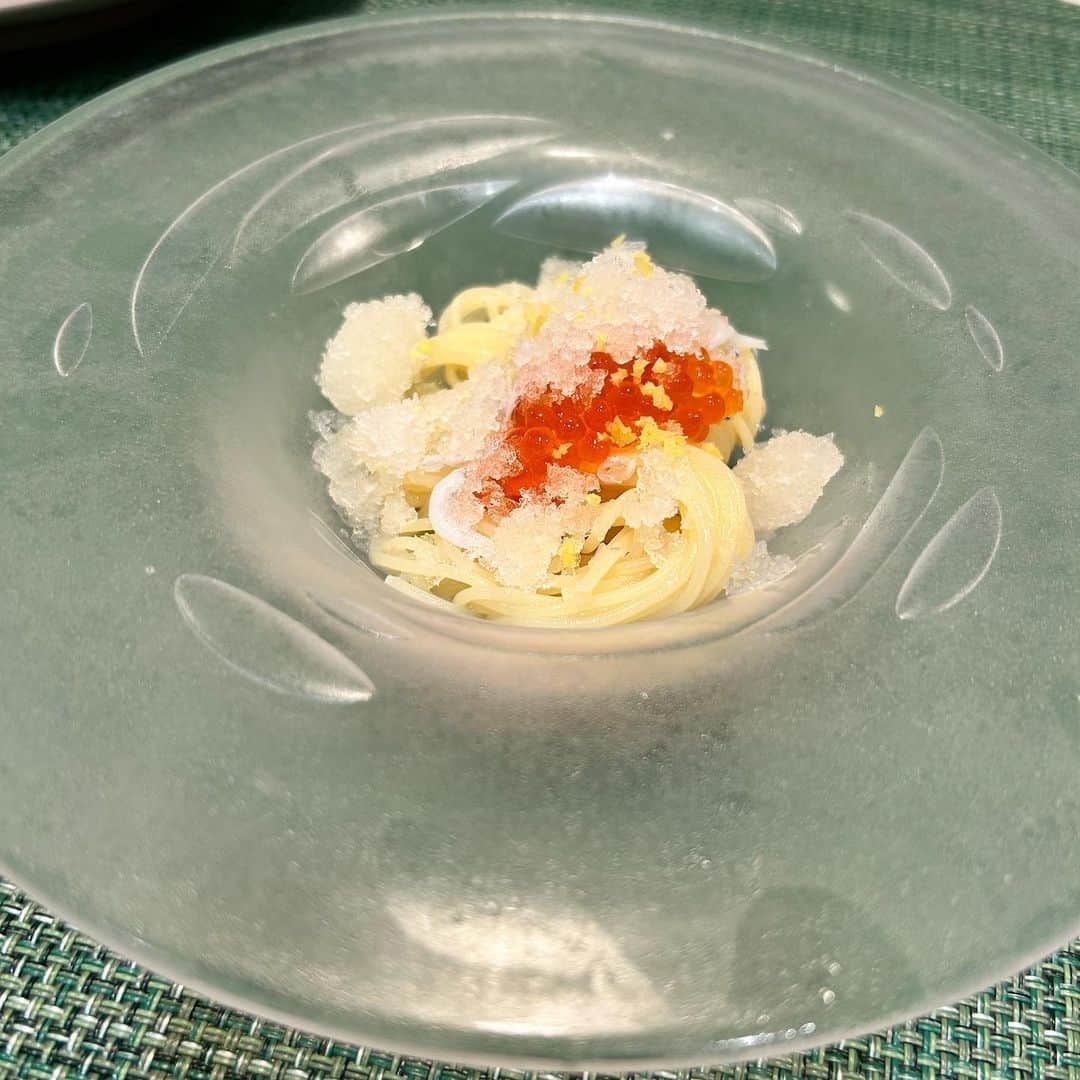 葉月里緒奈さんのインスタグラム写真 - (葉月里緒奈Instagram)「見て楽しい食べて美味しい　@honsen_kitashina 。 月替わりメニューだから来月も楽しみ😊 #北品川グルメ#honsen#winedininghonsen#ワインダイニングホンセン#白ワインで乾杯#〆のビール#八海山ビール#rionahazuki」9月28日 16時06分 - riona_hazuki