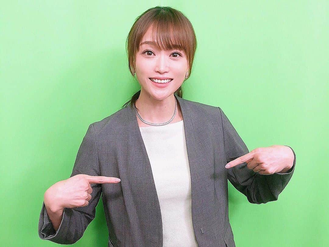 村山千代さんのインスタグラム写真 - (村山千代Instagram)「本日のうっかり🦴 スケルトンボディになるところでした😂 #クロマキー #ナレーションだったので大丈夫 #顔出しがなかったのに #写真用にサービスライトくださいました🙌 #ありがとうございます！ #担当者が同窓生で　 #学生街大盛りグルメ話できました #嬉しい！ #ナレーション　 #アナウンサー」9月28日 16時10分 - chiyocolate420