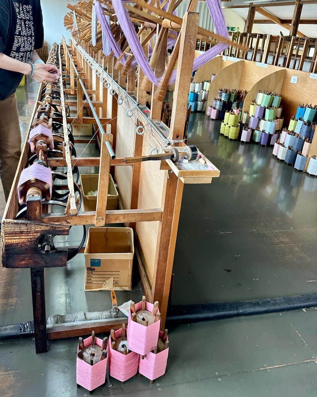 山崎陽子さんのインスタグラム写真 - (山崎陽子Instagram)「お知らせ 第26回みちのくよねざわの「織の彩展」にて お話会をいたします。 山崎は、10/7（土曜）11:30〜 三勝ゆかた博物館で。 予約不要入場無料　 日本橋人形町界隈でさまざまな展示や 郷土料理のおもてなし、紅花染め実演などが開催。 どうぞお出かけください！ #織の彩展 #米沢織 #米織  www.yoneori.com」9月28日 16時14分 - yhyamasaki
