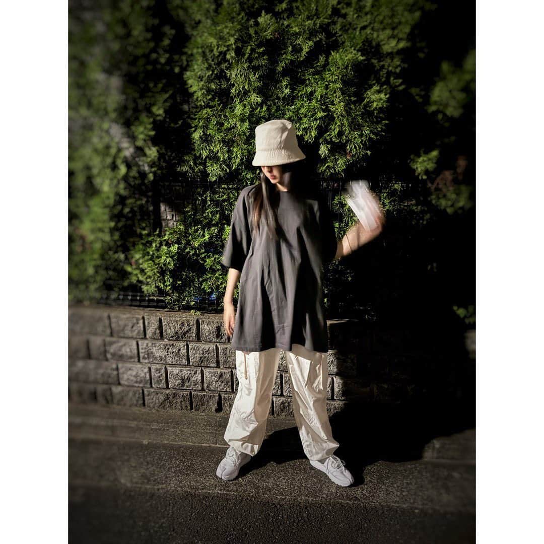 長尾寧音のインスタグラム：「👟📸 ⁡ 靴見えたね😳！？ 見せてくれたね🤭！？！？ ⁡ 可愛くない🥺❤️？ ⁡ この靴のために足袋ソックス買ったんだけど なんか履いたら落ち着く…🤭 ⁡ ⁡ ごめんなさい、もう冬アウター２つ 手に入れてしまいました…😳 激カワなので楽しみにしてて下さい。笑笑 ⁡ 他にも結構買ってしまったので 秋冬は多分買ったやつばっかり人間になりそうな…😳 ⁡ ⁡ ⁡ ⁡ ⁡」