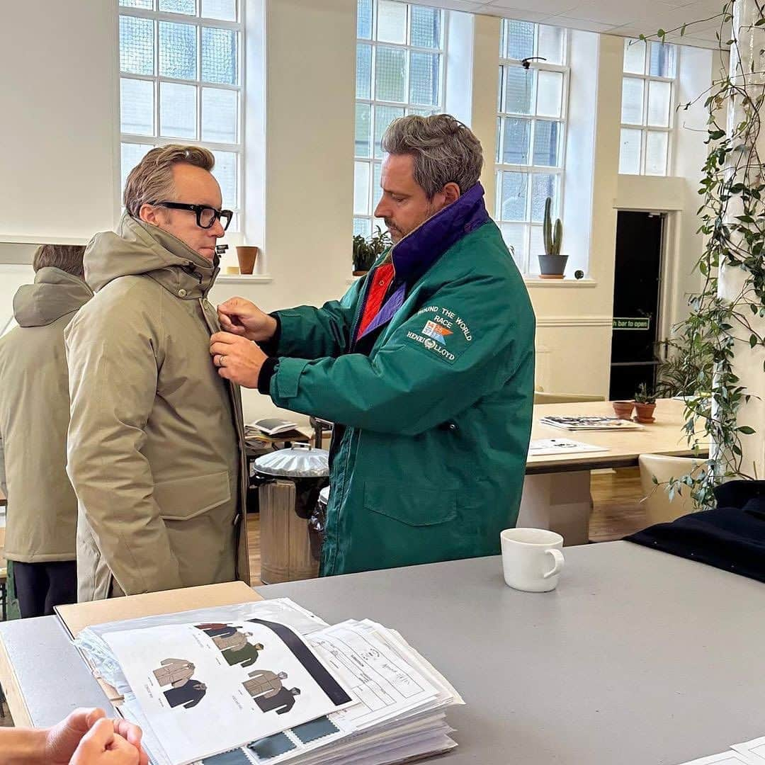 ヘンリロイドのインスタグラム：「‘Fitting my new AW24 version of the iconic @henrilloyd_ Consort RWR with group CEO Daniel Eppler in the studio yesterday.’  ‘The original RWR was designed by the master @olmescarretti … so nae pressure in designing the new one then!?’  Reposted from our Creative Director @kestinhare   #henrilloyd  #archival」