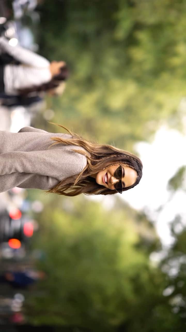 Tamara Kalinicのインスタグラム：「Milan Fashion Week is over and we are onto the last lap of this marathon!  Looks: @fendi @albertaferretti  @gucci  @prada  @dolcegabbana  @maxmara  @tomford   Captured by @sametgorgozfilms」