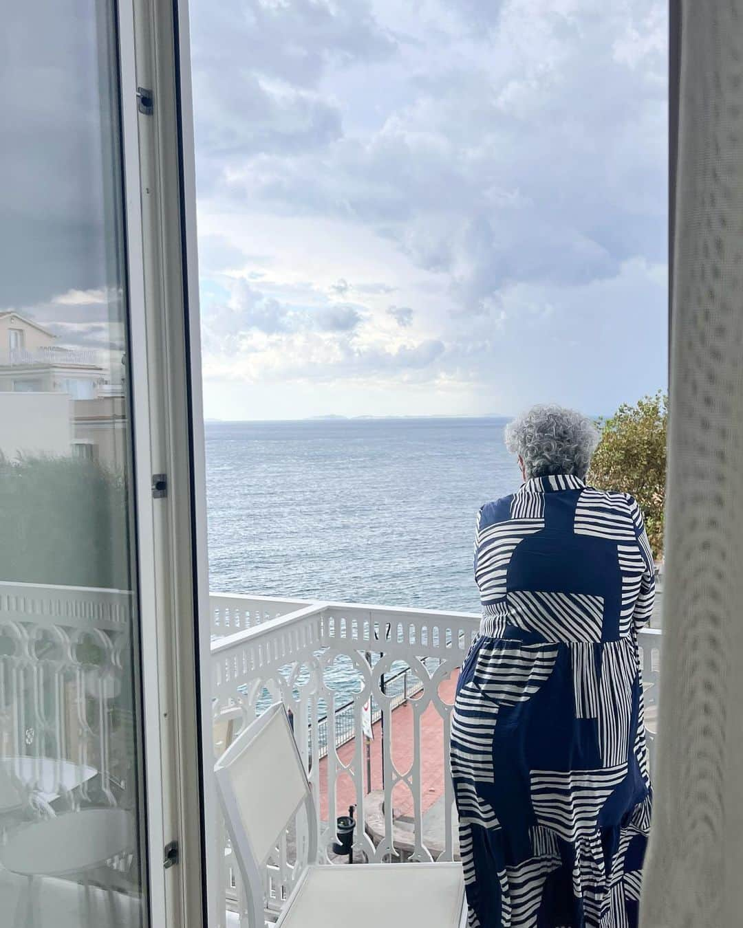 マイア・ミッチェルさんのインスタグラム写真 - (マイア・ミッチェルInstagram)「Found our chill.  Thank you @mediterraneosorrento 🤎」9月28日 17時13分 - maiamitchell