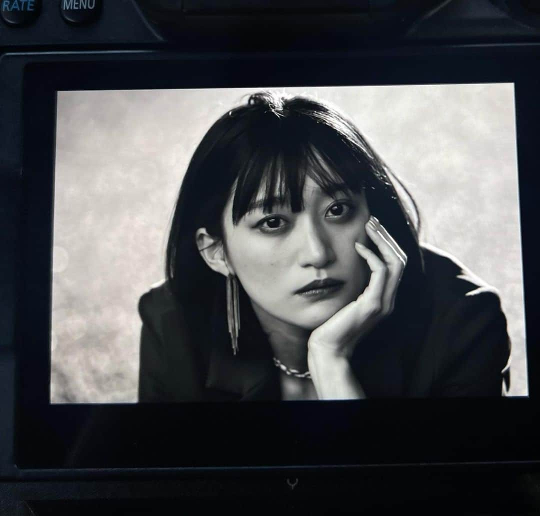 茜屋日海夏さんのインスタグラム写真 - (茜屋日海夏Instagram)「@ogata_photo 🤍🖤  #photo #photography #ogataphoto #사진 #사진스타그램 #作品撮り」9月28日 17時15分 - himika_akaneya_official