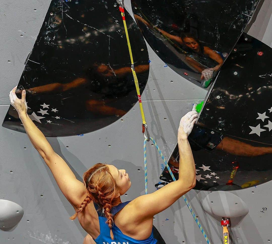 伊藤ふたばのインスタグラム：「I finished up with 5th place in my first lead world cup finals!✨ In my first final, I wasn't able to climb to my satisfaction but I was able to achieve the best result in the last lead world cup of the season, which gave me a lot of confidence☺️✨🔥 Thank you for supporting me until the end of this world cup season❤️❤️❤️❤️❤️  リード最終戦は5位で終了しました！✨ 決勝では満足いく登りはできなかったけど、念願の初決勝を経験することが出来たのは私にとってすごく大切な経験となりました💕 そして最終戦で最高成績で締めくくれてたのは良かったです☺️ 来年はもっとたくさん決勝を経験できるように頑張るぞ〜🔥💪🏻 ワールドカップシーズン、最後まで応援ありがとうございました❤️❤️❤️❤️❤️ 次はアジア大陸予選！まだまだ頑張ります✨  📷　@dimitris_tosidis ✨  @denso_official @onoderasign @thenorthfacejp @lasportivajp @newerajapan @tokyopowder @newhale_japan @thestonesession #jazzysport #岩泉ヨーグルト #グローバルWiFi #gobeyonder @gobeyonder0200」