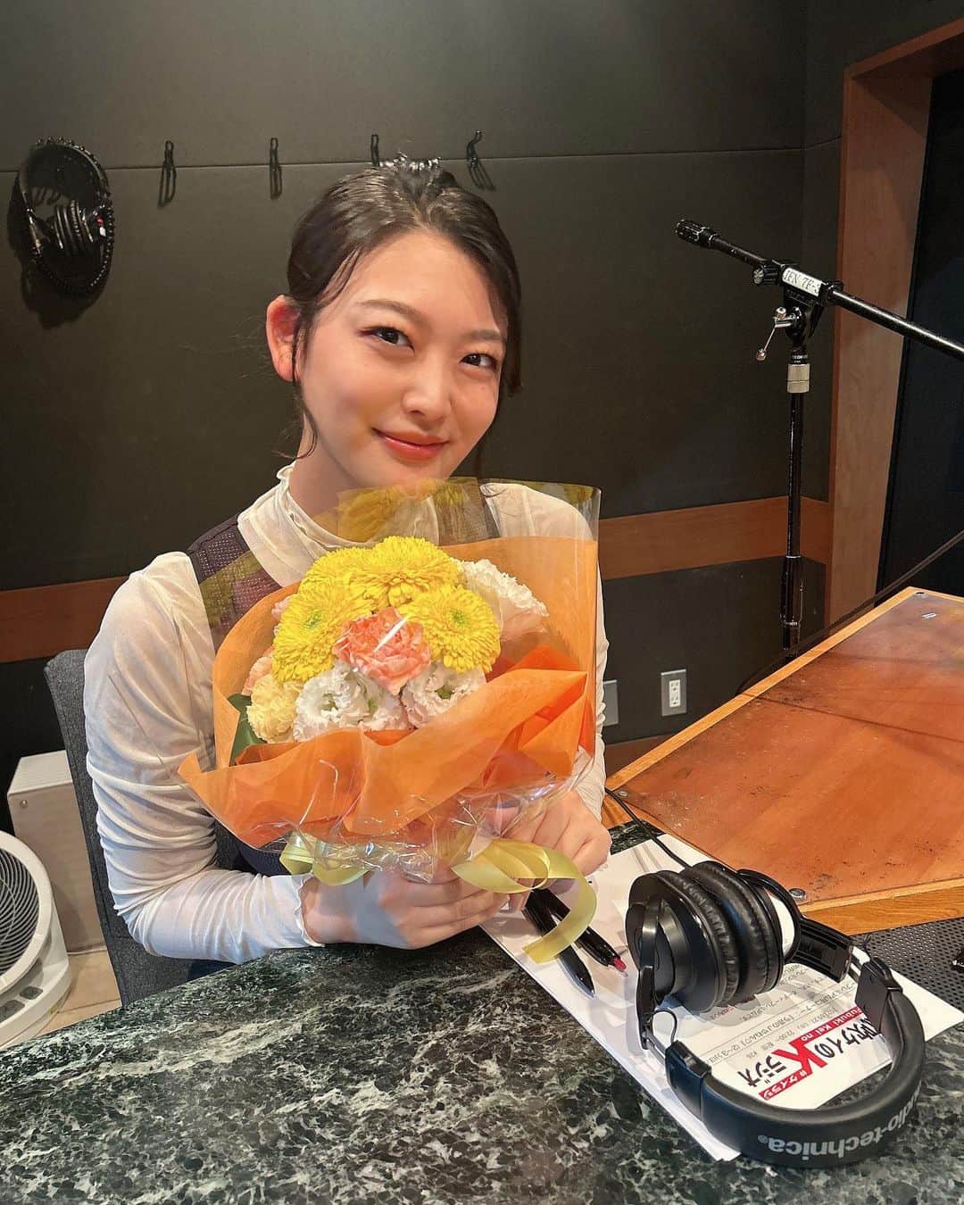 風吹ケイのインスタグラム：「風吹ケイのケイラジオ‼️ 半年間ありがとうございました‼️  まさか自分のラジオ番組をやらせていただけるとは 思っていなかった半年前、、！ 沢山のゲストの方に来ていただき、 リスナーの方からもメッセージめちゃいただきました🙇‍♀️  楽しかったぜ〜🔥 Audeeのアーカイブ残ってるので聞いてね🔥」
