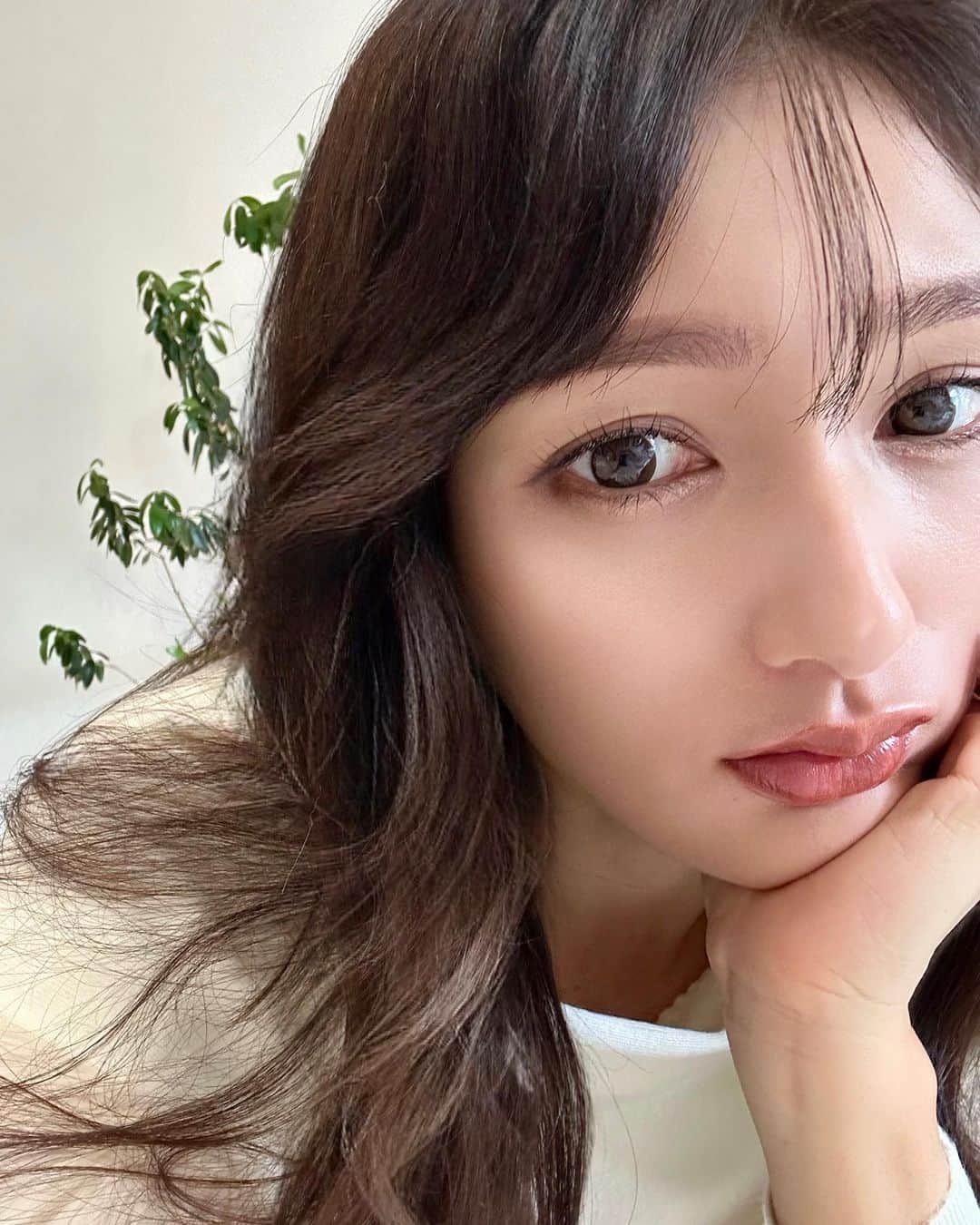 加藤瑠美さんのインスタグラム写真 - (加藤瑠美Instagram)「🔍🤍  まつ毛パーマでまつ毛くるん♡ 眉も整えていただきました✨ @beelab_haru さん天才すぎる🥹お人柄も大好き😮‍💨 まつ毛パーマは欠かせないし、眉は整うだけで垢抜ける！ 男性もOKだからおすすめだよん🎶  📍 @beelab_eye  @beelab_haru  東京都目黒区上目黒2-13-6 神田屋ビル 201 03-6412-8643  #まつ毛パーマ #まつパ #眉毛スタイリング #東京ママ #年子ママ #中目黒 #japanese」9月28日 17時47分 - katorubi