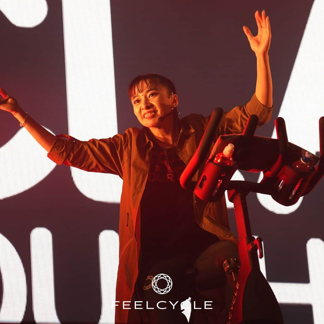 FEELCYCLE (フィールサイクル) さんのインスタグラム写真 - (FEELCYCLE (フィールサイクル) Instagram)「◆New Program Information◆  初心者向けの全身燃焼プログラムBB1シリーズに「10s2」のリリースが決定！  あなたは、FEELCYCLEで音楽とひとつになる。 LET THE MUSIC TAKE YOU AWAY.  〈BB1 10s2〉 10/16より全国のスタジオで順次リリース！  〈提供インストラクター〉 Asaka/Ayano/F.Sakura/I.Daiki/Ittetsu/Karin/Keisuke/Koyuki/Maho/Mina/Mitsuki/O.Miyu/Rina.K/S.Ayumi/Sara/Shiho/Shiori.I/T.Taiga/Y.Yuki/Yumika/Yuta/Yuyuri   予約開始は9/29(Fri)20:00頃を予定しています。  #45分で約800kcal消費 #滝汗 #ストレス解消 #ストレス発散 #ダイエット #腹筋 #feelcycle #フィールサイクル #feel #cycle #morebrilliant #itsstyle #notfitness #暗闇フィットネス #バイクエクササイズ #フィットネス #ジム #音楽とひとつになる #洋楽好きと繋がりたい #洋楽 #BB2 #10s #BB110s2」9月28日 18時00分 - feelcycle_official