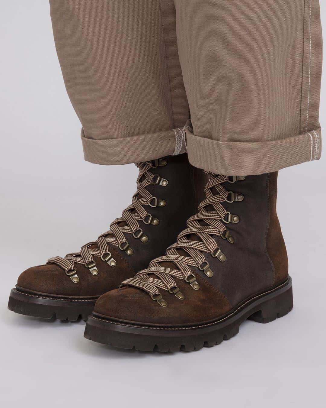 グレンソンさんのインスタグラム写真 - (グレンソンInstagram)「New Hikers and updates to the classics. Shop all hikers online now⁠ ⁠ ⁠ #grenson #grensonshoes #hikingbots #boots #hikerboots #menshikerboots #mensstyle #menswear #style」9月28日 18時00分 - grensonshoes
