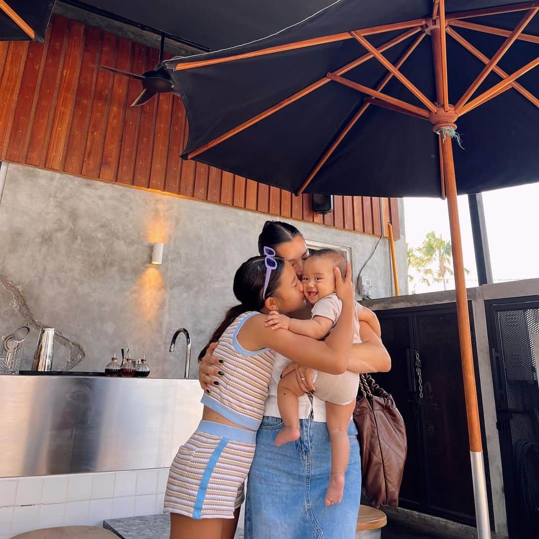 Jennifer Bachdimのインスタグラム：「First and last born ❤️🙏🏼 #family」
