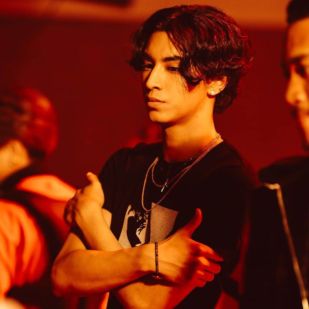 のインスタグラム：「. “FIRE feat. SPRITE” MV  Behind The Scene Photos - WEESA  🔥YouTube：High Cloud Entertainment  #WEESA #FIRE_PCFxSPRITE #PSYCHICFEVER #SPRITE  #HighCloudEnt @highcloudent」