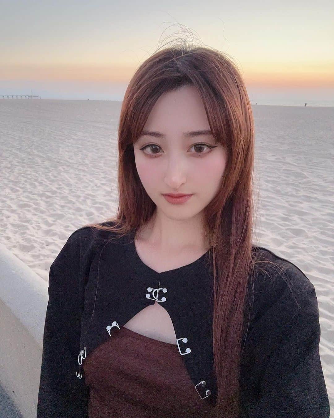 のインスタグラム：「. sunset beach 良すぎた☺️☺️💞 . . .  #インフルエンサー #留学生と繋がりたい #大学 #学生 #ファッション #ファッション通販 #大学生 #大学生コーデ #女子大生 #fyp #美脚モデル #留学生活 #留学準備 #美脚美人 #美脚女子 #美脚トレーニング #美脚になりたい#ダイエット#ダイエット生活 #アメリカ留学#アメリカ生活 #アメリカ旅行 #アメリカ在住 #海外生活 #海外ファッション#ootd#lb#サンタモニカ#santamonica」