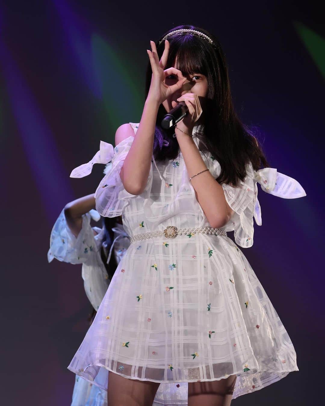 流石夏恋さんのインスタグラム写真 - (流石夏恋Instagram)「🤍 #新衣装 👗𓈒𓂂𓏸 1公演でも6人揃って新衣装を着れて とっても ...