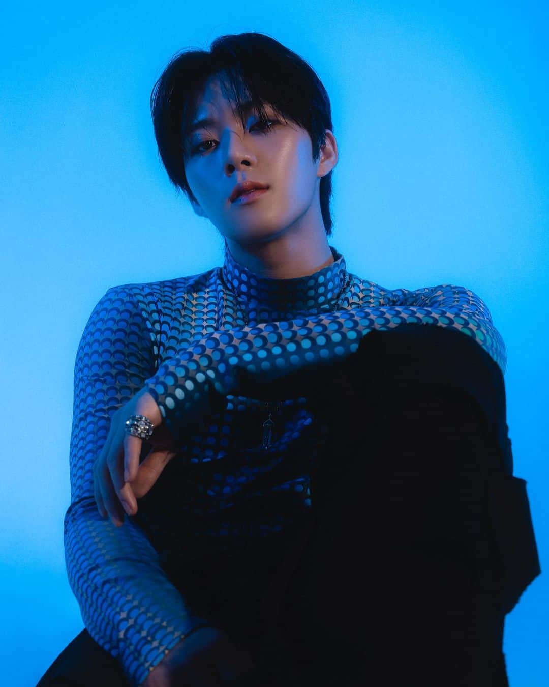 ピョン・ヒョンミンさんのインスタグラム写真 - (ピョン・ヒョンミンInstagram)「✨✨✨  Photographer @_photobyharu  Hair @rollingjay_siwon__men  Hair assistant @space___jjjj  Makeup @rollingjay_yeonzi stylist @sensyal  🕴🏻 #lemetque #grandius #marineserre」9月28日 18時15分 - bhm__99