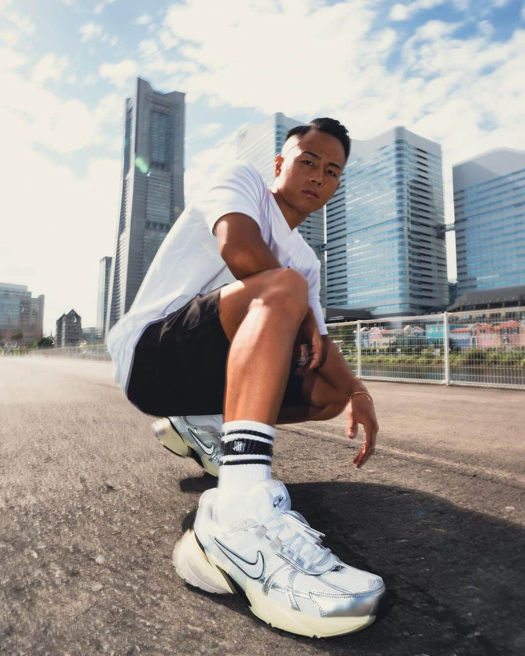 武居由樹さんのインスタグラム写真 - (武居由樹Instagram)「明日発売のNIKE WMNS V2K RUN ゲットしました🔥 バチっとだね！  @niketokyo @undefeated_japan #NIKEV2KRUN #undefeated #武居由樹」9月28日 18時19分 - yoshikitakei712