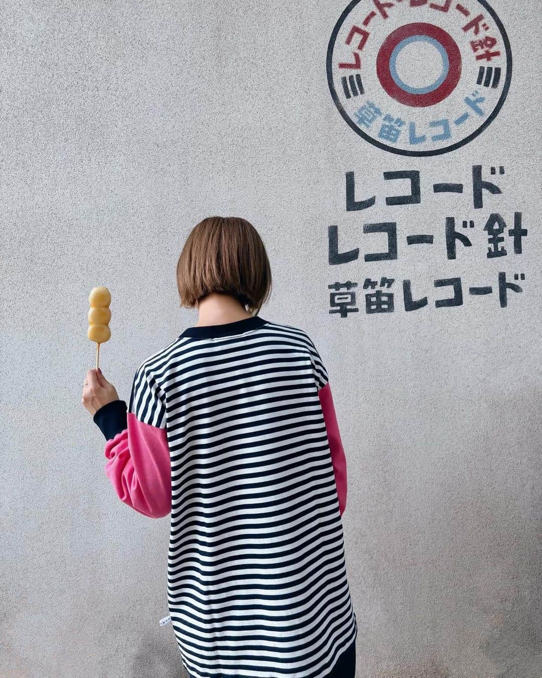 本橋優華さんのインスタグラム写真 - (本橋優華Instagram)「長袖はじめました☻໊  #ootd#longsleeve#border#pink#navy#denim#jeans#tuckshoptokyo#playwithuniform#unisex#tuckshop#parco#pr #秋服#タックショップ#ボーダートップス#デニムコーデ#草笛レコード」9月28日 18時46分 - uk_jp