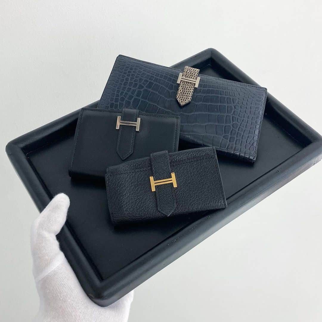 RINKAN渋谷店さんのインスタグラム写真 - (RINKAN渋谷店Instagram)「. 《 HERMES 》  MODEL : ベアン ⁡ －－－－－－－－－－ー－－－－－－－－－－－－－－  商品の詳細につきましてはDM、又はお電話にてお問い合わせ下さい。 ⁡ DMやお電話からの郵送販売も可能です。 ⁡ ショッピングローンなど各種お支払い方法もご用意しておりますのでご相談下さい。 ⁡ International shipping is available. Please contact us though DM. ⁡ ⁡ 〈RINKAN SHIBUYA〉 TEL：03-5458-3050 LINE ID：@283swjhf」9月28日 18時50分 - rinkan_shibuya