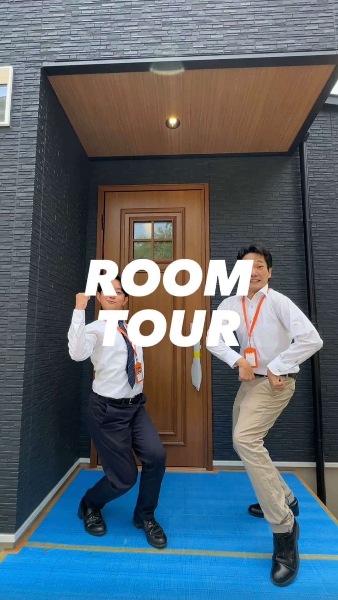 homelife 夢を叶える暮らし方のインスタグラム：「【ルームツアー】家事動線にこだわった コンパクトに設計されたお家🏠  #ホームライフ  #アーキホーム  #注文住宅  #新築  #新築一戸建て  #漆喰壁  #中庭  #ファミリークローゼット  #アクセントクロス  #関西ナンバーワンの住宅メーカー」