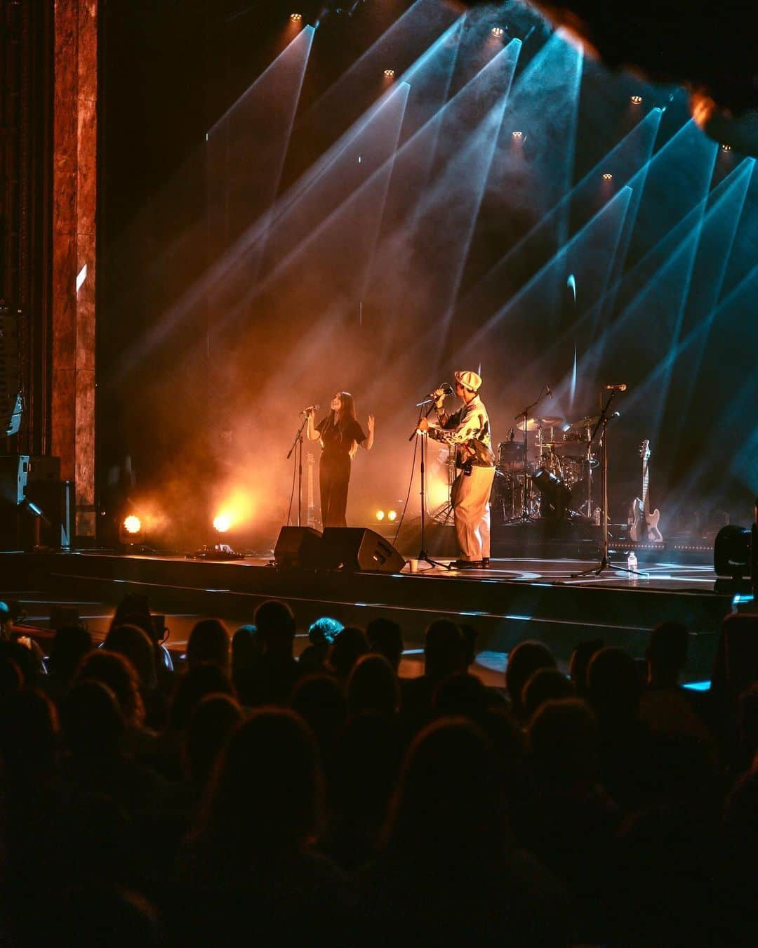 ガブリエル・アプリンさんのインスタグラム写真 - (ガブリエル・アプリンInstagram)「Thank you so much for having me in London @jpcoopermusic ⭐️ we finally performed Losing Me!」9月29日 4時39分 - gabrielleaplin