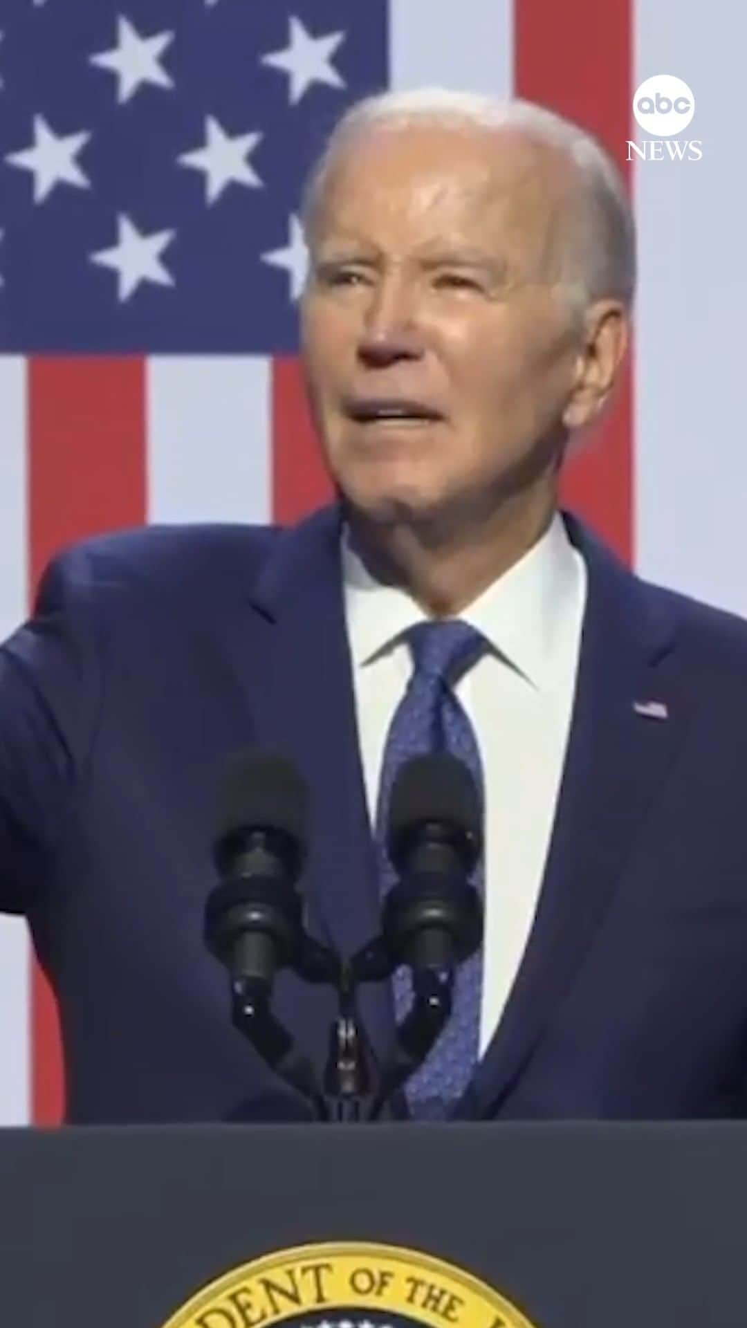 ABC Newsのインスタグラム：「"I'll tell you what. If you shush up, I'll meet with you immediately after this. OK?"  Pres. Biden was interrupted by a climate protester during remarks in Arizona about democracy and the legacy of late Sen. John McCain.」