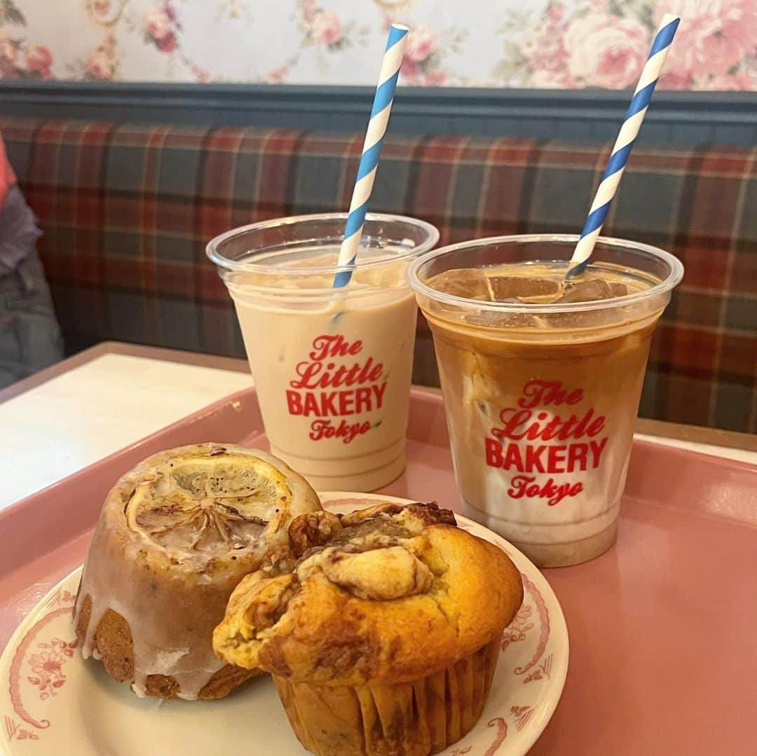 宇野みずきのインスタグラム：「. . . 原宿の可愛いカフェ 🥐🇺🇸 . . . #原宿カフェ巡り#原宿カフェ#thelittlebakerytokyo」