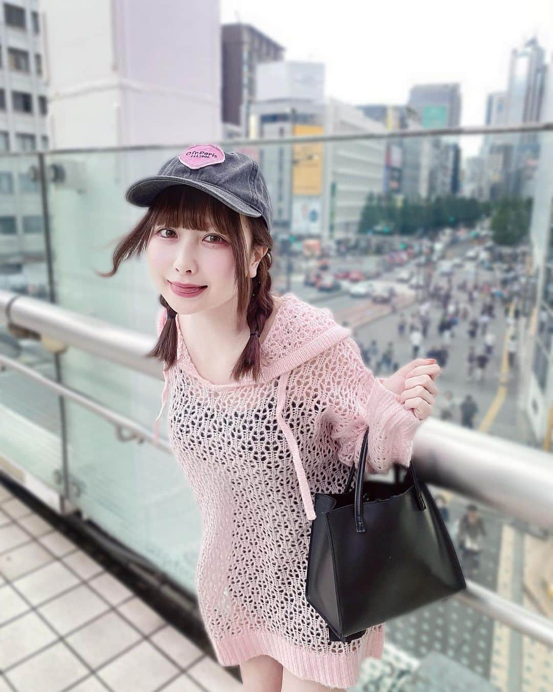 宮内凛のインスタグラム：「. . とあちゃんプロデュースブランドのお洋服かわいすぎて💗」