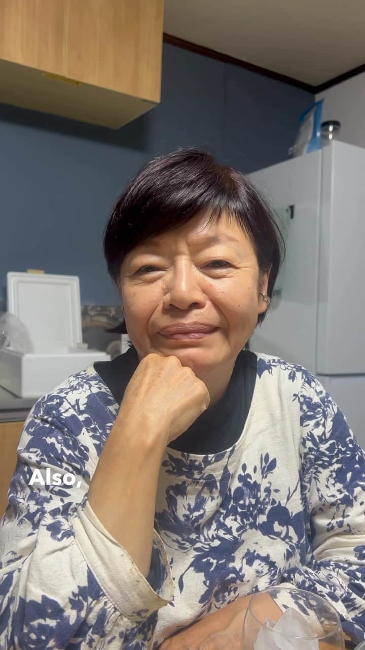 川上椋輔のインスタグラム：「英語話し始めた、かりちゃん。」