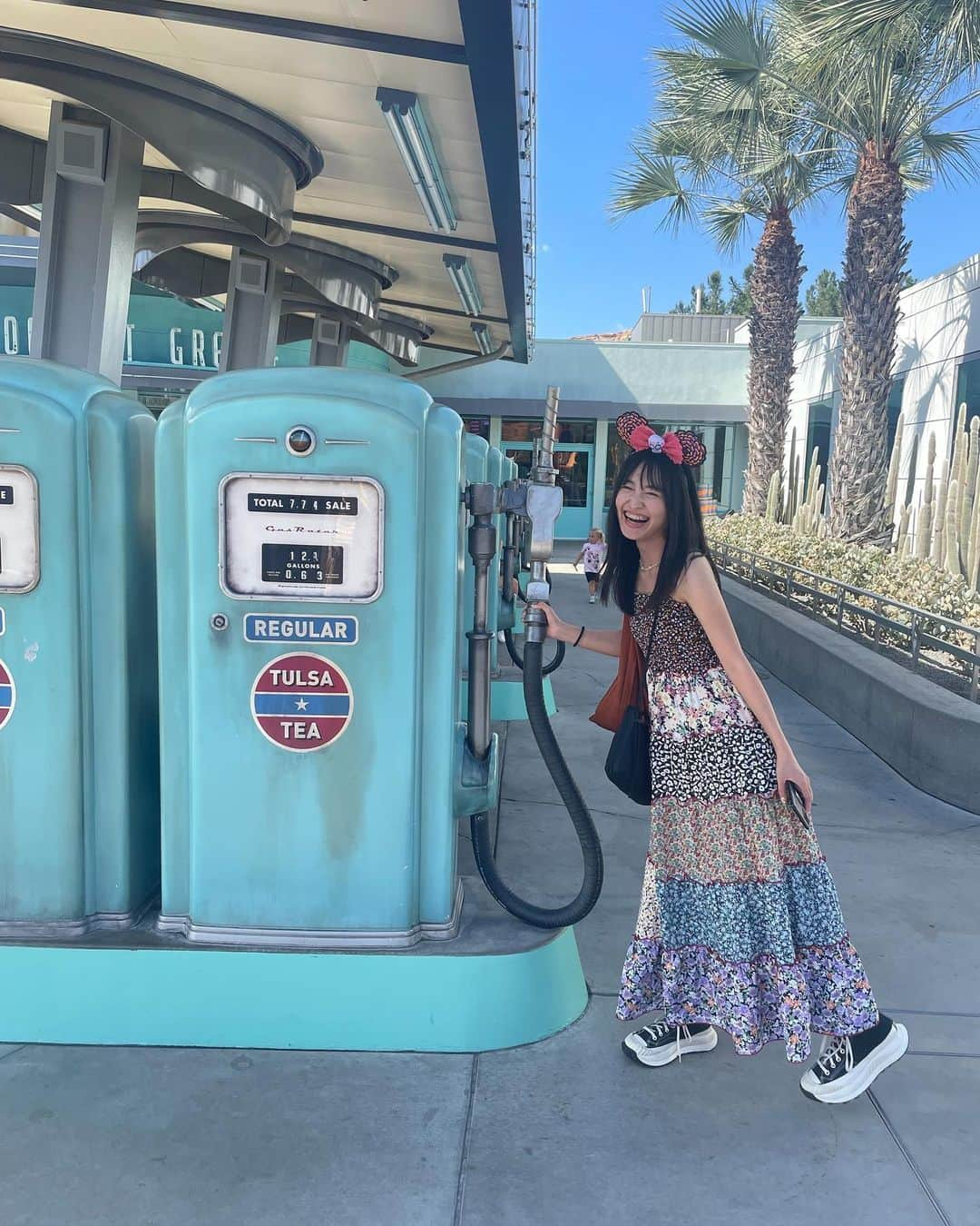 堀口日萌さんのインスタグラム写真 - (堀口日萌Instagram)「カリフォルニアディズニー行ってきたんよ🎡🎢🎠 夢見心地すぎて！何も！覚えてない💢💢💢 動画は撮ってある！えらい！またあげる！ お気に入りはインクレディブルコースターです 今度は家族と行きたいなー🫧🫧  #カリフォルニアディズニー #ディズニーランド #ディズニー #アメリカ #カリフォルニア #california #disney #disneyland #anaheim #大学生 #堀口日萌  一枚ガビガビの写真があります あれだけ日萌の携帯で撮ったやつやねん、、 他の綺麗なのは友達に撮ってもらったありがとう😭」9月28日 20時57分 - himechannel_0624