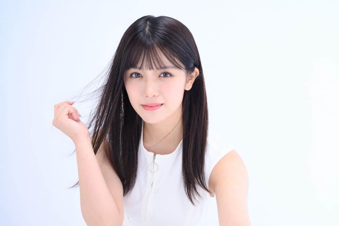 村山優香のインスタグラム：「《- ̗̀ 📢💭》  10月2日20時〜❕プレオープン入会記念特典の抽選会🎁をfaniconアプリ内の生配信で行います🫶🏻当たったかどうかリアルタイムで分かっちゃうからどきどきだね〜」