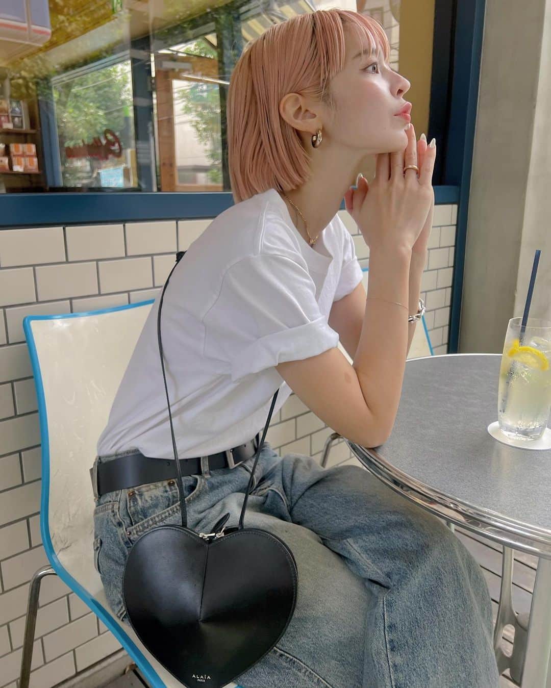 梅村実帆のインスタグラム：「new @maisonalaia 🖤🕸️  9/29~10/1 📍渋谷 BUYMA studio ALAIAも含めた色んなブランドのイベントが 開催されるそうです🎶  #buyma #buymastudio #buymastyle」