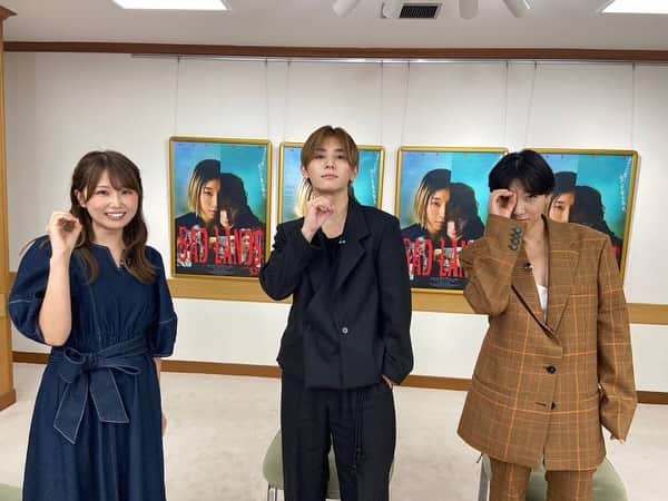 垣内麻里亜のインスタグラム：「. 今日のまるごとご覧いただき ありがとうございました🤍  いまだけで紹介した明日公開の映画 『BAD LANDS バッド・ランズ』！ 主演の安藤サクラさん、山田涼介さんに インタビューさせていただきました🌸  インタビューが始まる前に 安藤サクラさんとじっと目が合って ニコッと笑いかけていただいたことは 人生の宝物です…🥲✨  静岡県出身、原田眞人監督による クライムサスペンス、 ぜひ劇場でご覧ください！  そして、10/1(日)には シネマサンシャインららぽーと沼津にて 原田監督のティーチイン付き上映会が開催されます！ 現在チケット販売中ですのでぜひ☺️✨」