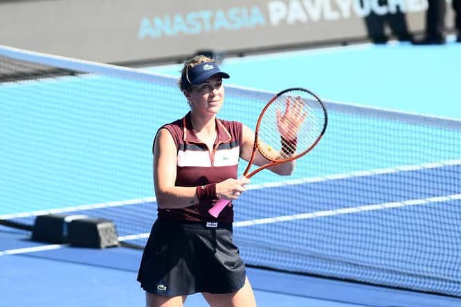 アナスタシア・パブリュチェンコワのインスタグラム：「Tokyo, you were hot today 🥵Nice to be through today against a very tough, young (much younger lol) opponent ! Definitely a lot of good things ahead of you in the future @lindynoskova ! 🙌🏻」
