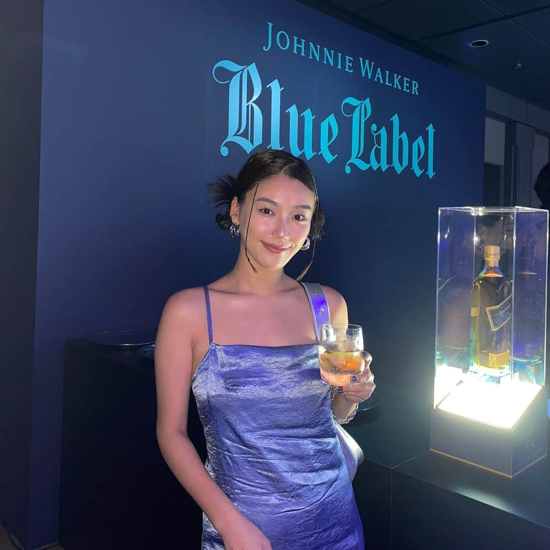 松本優さんのインスタグラム写真 - (松本優Instagram)「#PR #ジョニーウォーカーブルーラベル  @johnniewalkerjapan 🩵🥃  ブルーラベルがかっこよくて、大人気分🫶🏾  空間も音も素敵でした✨」9月28日 22時08分 - matsumoto_yu