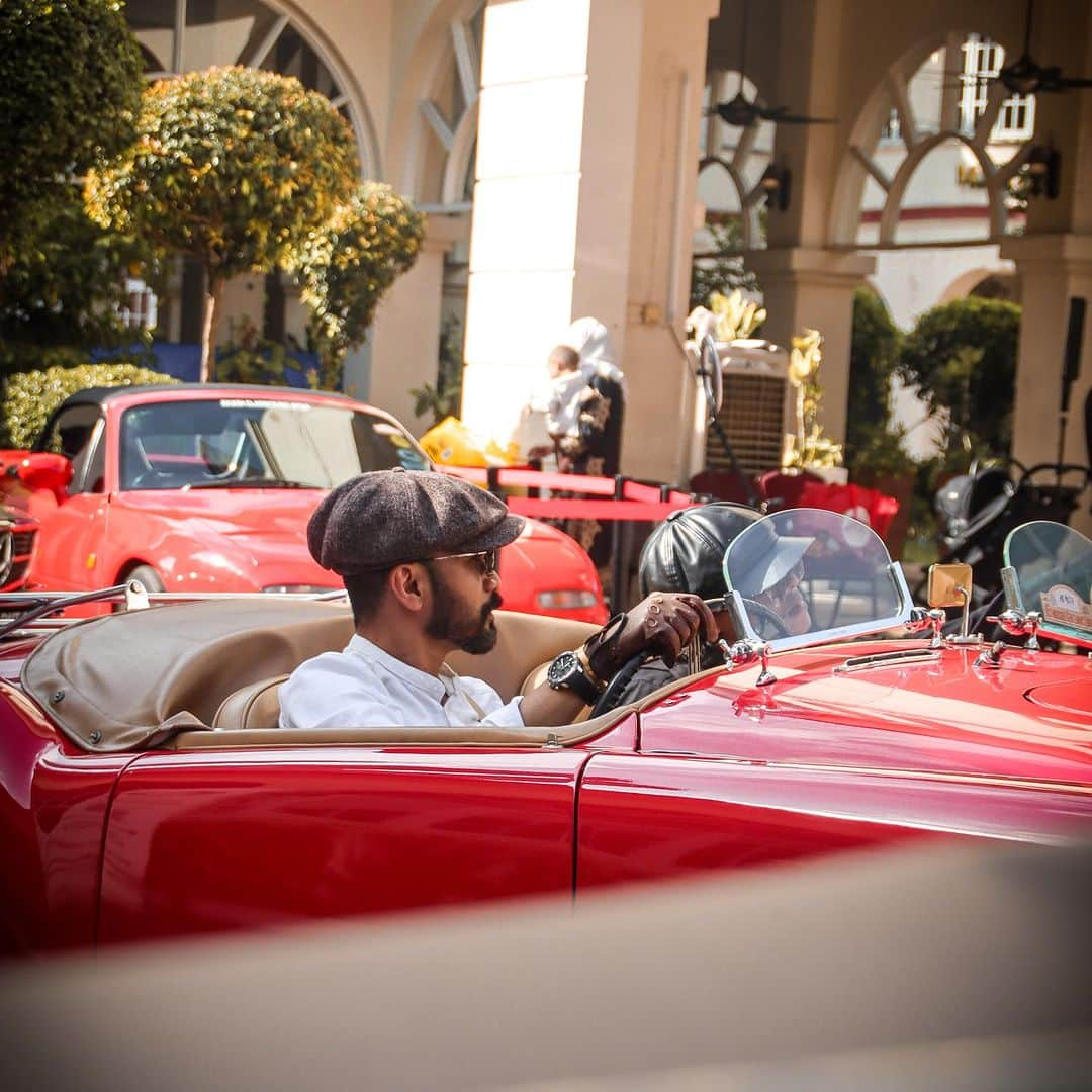 Wak Doyokさんのインスタグラム写真 - (Wak DoyokInstagram)「Jumpa next year guys di Distinguished Gentleman Drive 2024 @gentlemansdrive 🫡 #distinguisedgentlemansride #TakPanaske #AkuYangPakaikoYangPanas #KodahKenapa #WegWak #WakDoyok #LegasiWakDoyok #WDLifeStyle #WakDoyokFC #BeardedGentlemen #Sedagher #MensWear #Fashion #MensFashionReview #StreetFashion #Dapper #Ootd #MensFashionPost #TheMenClub #MenWithClass #Details #Sartorialist #Pittiuomo #Class #British #Usa」9月28日 22時09分 - wakdoyok