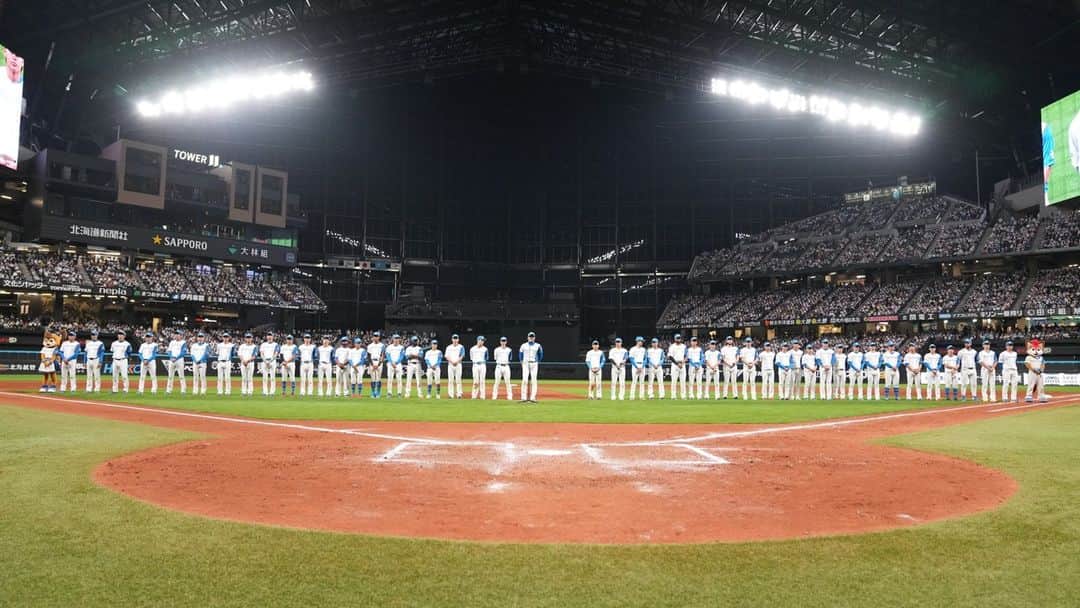 北海道日本ハムファイターズのインスタグラム：「今シーズンも多くのご声援ありがとうございました。  引き続き、北海道ボールパークFビレッジ・エスコンフィールドHOKKAIDOへのご来場をお待ちしております。  #新時代 #lovefighters」