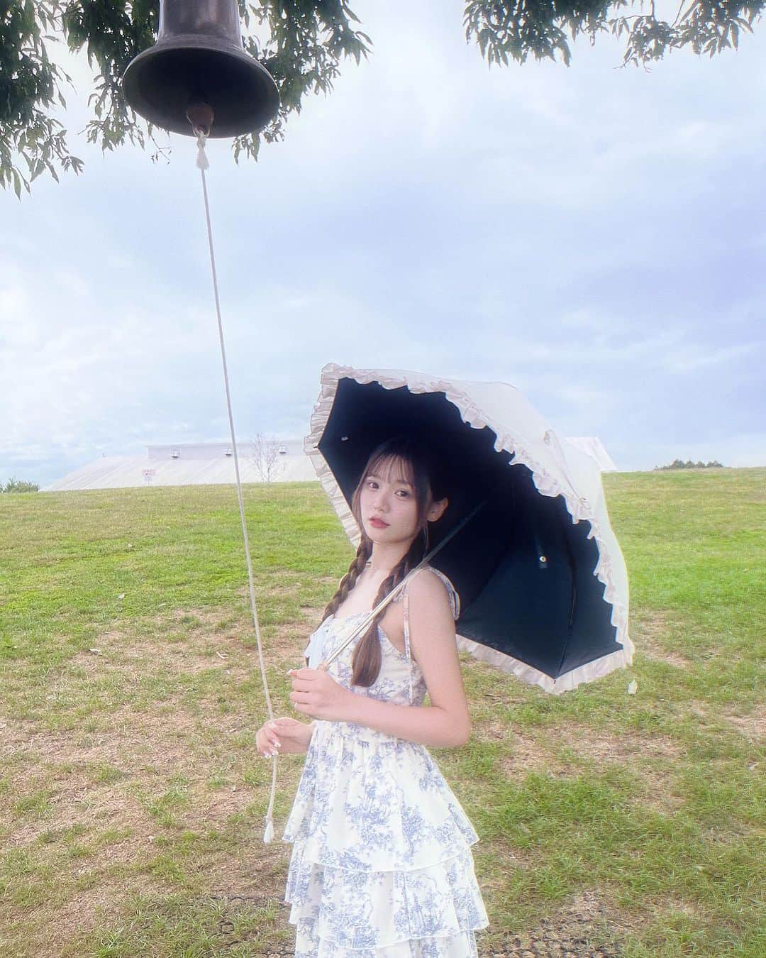 古澤里紗さんのインスタグラム写真 - (古澤里紗Instagram)「🐎🍃''  . .  5歳の時パパに 牧場連れて行かれて馬に乗る体験させてもらうはずだったのに 乗る直前に怖くなって乗らなかったのめっちゃ覚えてる、笑  小さい時からやったことないことには自信がなくて泣き虫だった👶🏻  乗馬再チャレンジしたい  . . . #ふーりーこーで  #フレンチガーリー」9月28日 22時21分 - fuuuuu_ri