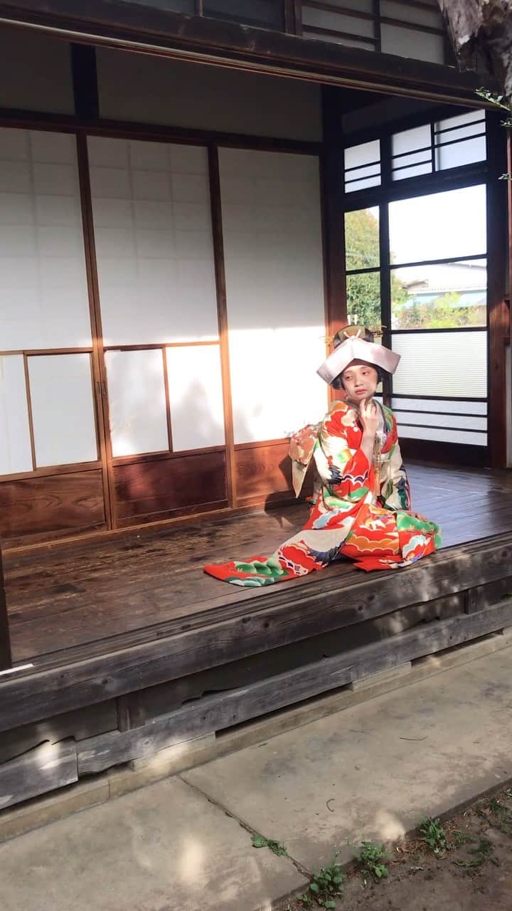 川村安奈のインスタグラム：「オフショット📹 #フォトウェディング #和装花嫁」