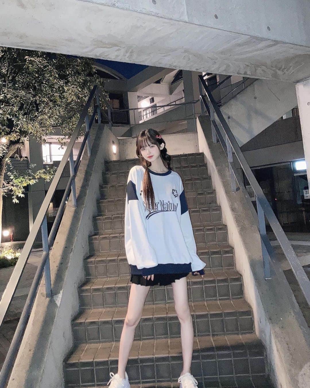 皆藤悠柚さんのインスタグラム写真 - (皆藤悠柚Instagram)「2枚目バレーのポーズみたい🍉 おNewの洋服可愛い♡  #韓国通販 #韓国ファッションコーデ #hotping #ootd #instagood #일본인 #오오티디 #패션 #05년생」9月28日 22時50分 - yuuyu_114