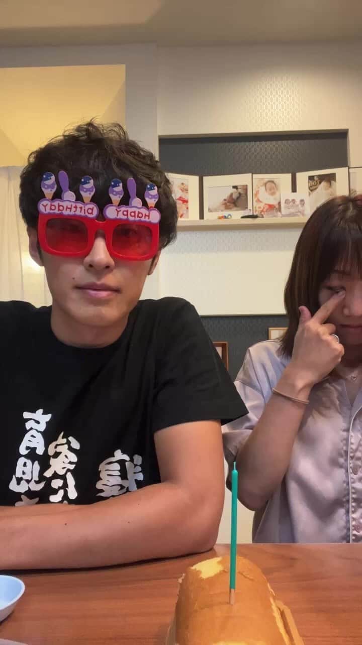 ひろぴーファミリーのインスタグラム：「漢の誕生日LIVE」